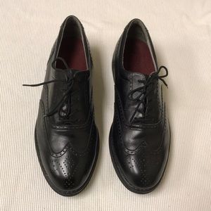 ROCKPORT DresSports Classic Wingtip Shoes—-8.5 W